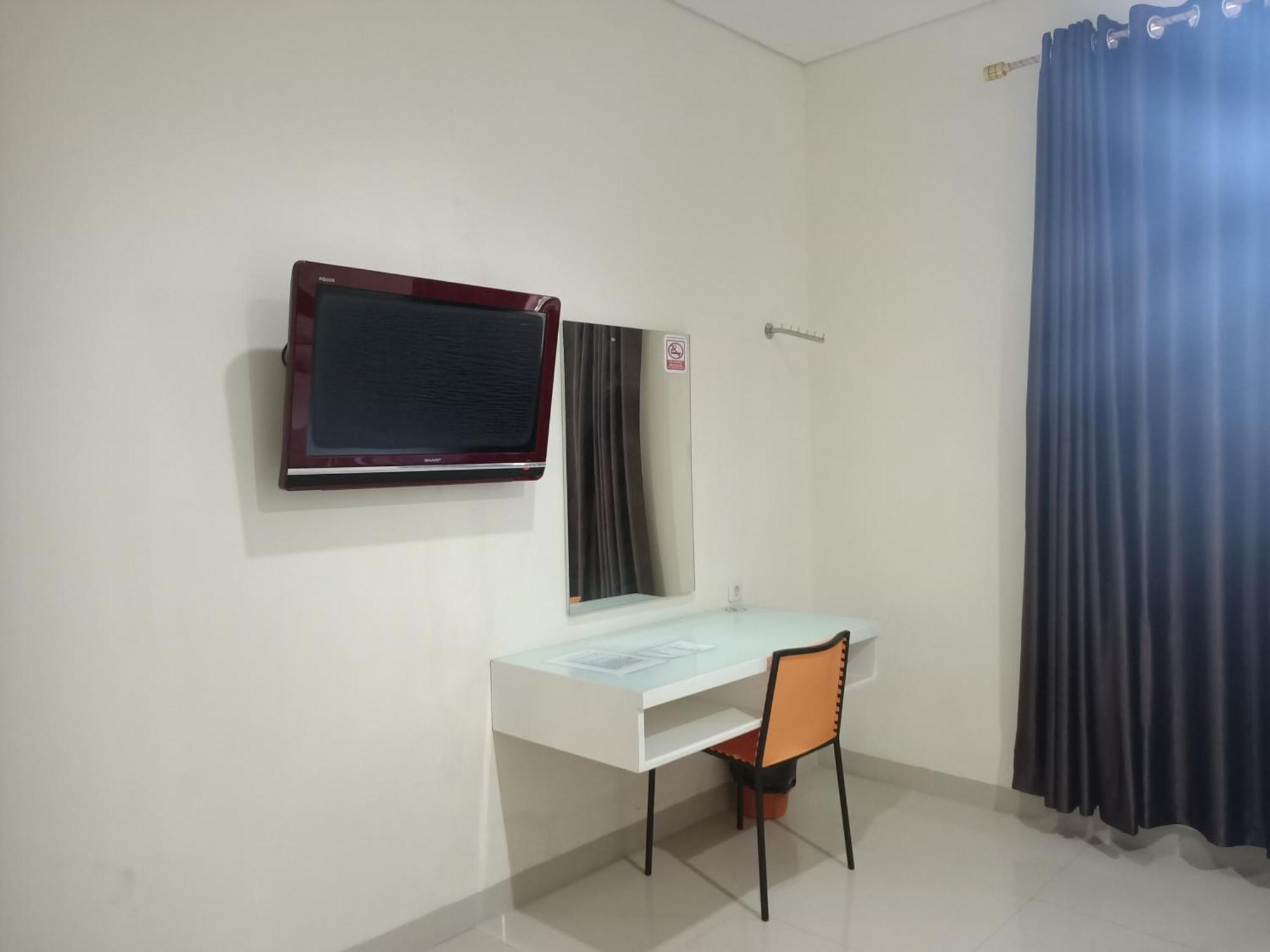 Oyo 93538 Millow Kost Near Gedung Rektorat Iain Parepare Exterior foto